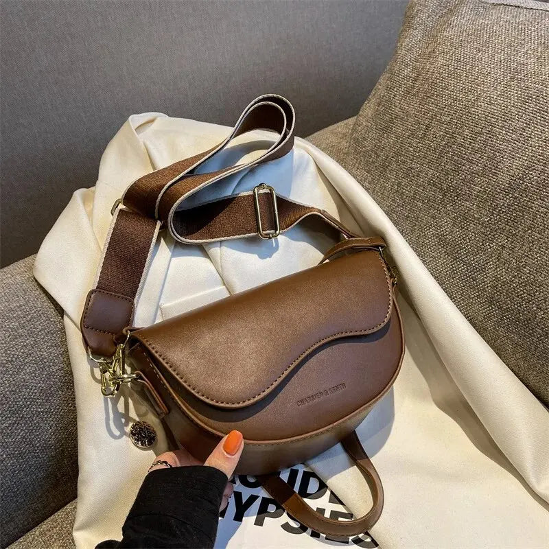 Women's Vintage Saddle Crossbody Bag