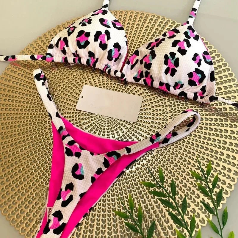 Removable padded cups