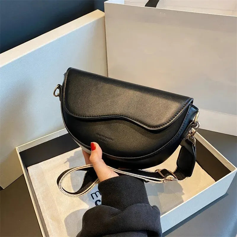 Women's Vintage Saddle Crossbody Bag