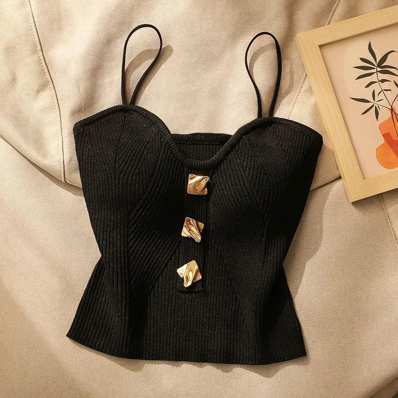 Easy to pair with jeans, skirts, shorts, and trousers