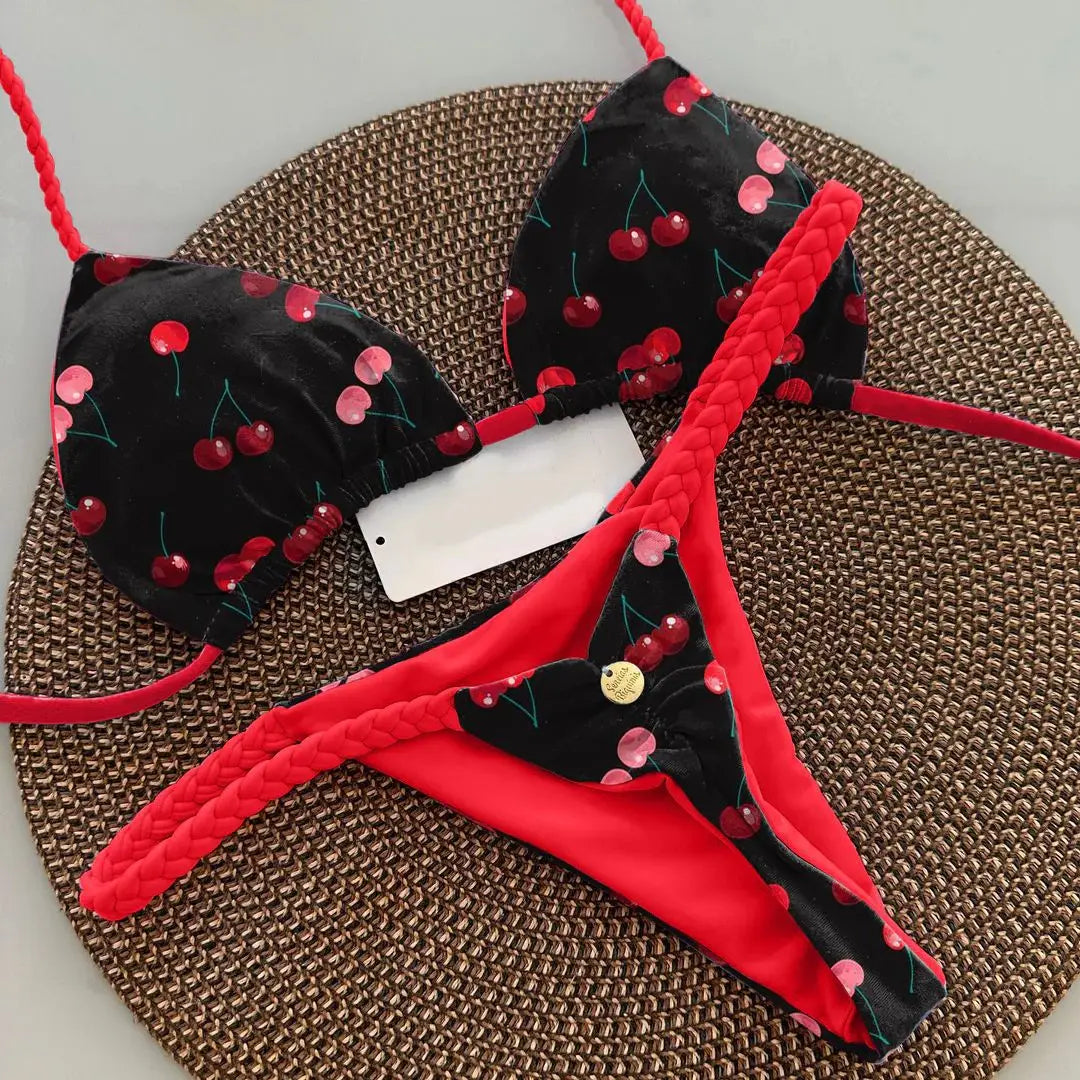 Removable padded cups