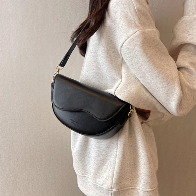 Women's Vintage Saddle Crossbody Bag